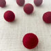2.5cm wool felt balls- red 